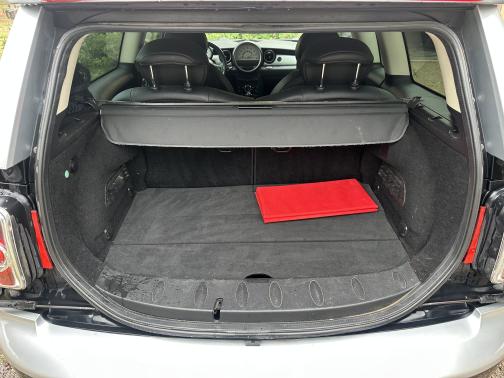 2011 MINI Cooper Clubman Base