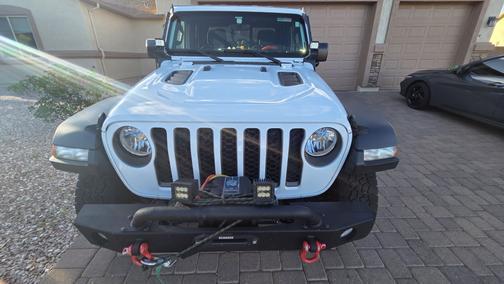 White 2023 Jeep Gladiator Rubicon