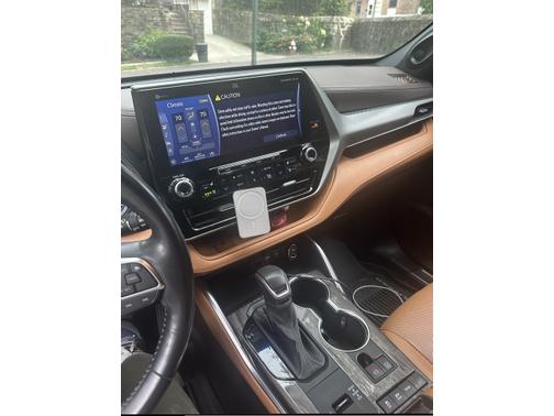2021 Toyota Highlander Hybrid Platinum