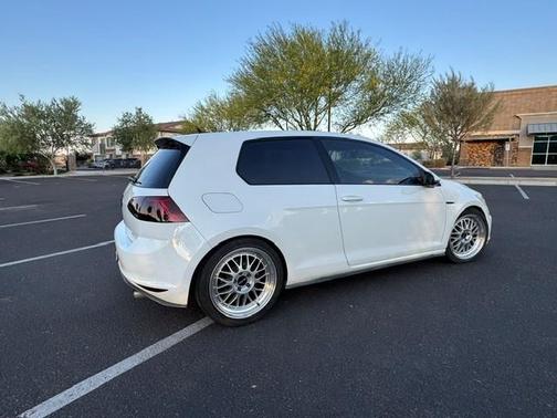 White 2015 Volkswagen Golf GTI 2.0T S 2-Door