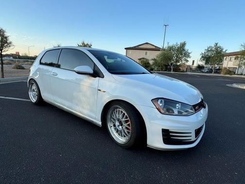 White 2015 Volkswagen Golf GTI 2.0T S 2-Door