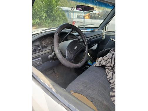 White 1993 Ford F-150 XL SuperCab