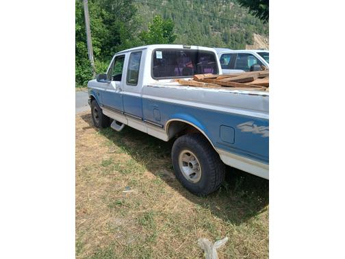 White 1993 Ford F-150 XL SuperCab