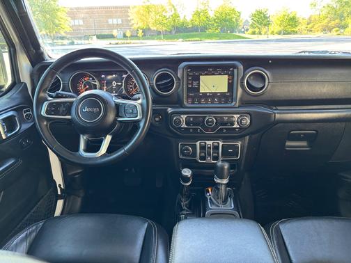 White 2018 Jeep Wrangler Unlimited Sahara