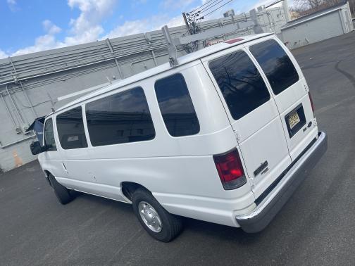 2013 Ford E350 Super Duty XLT