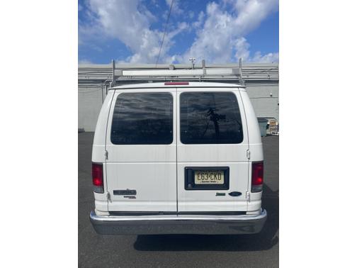 2013 Ford E350 Super Duty XLT