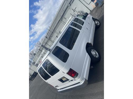 2013 Ford E350 Super Duty XLT