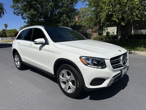 White 2017 Mercedes-Benz GLC 300 Base