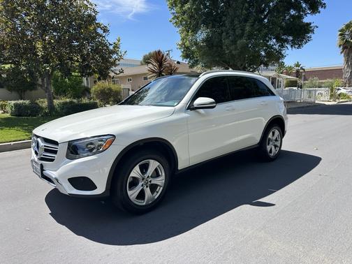 White 2017 Mercedes-Benz GLC 300 Base