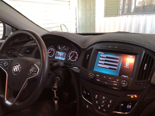 Photo 1 of 4 of 2017 Buick Regal Turbo Sport Touring