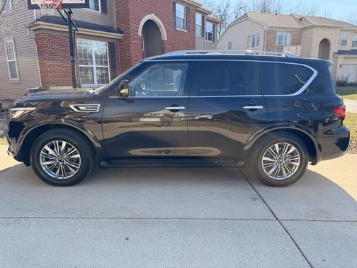 2021 INFINITI QX80 LUXE