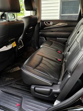 Black 2017 INFINITI QX60 Base