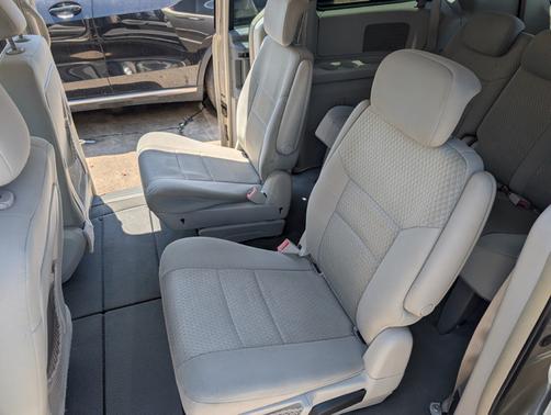 Gold 2009 Chrysler Town & Country LX