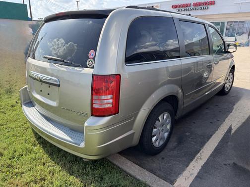 Gold 2009 Chrysler Town & Country LX