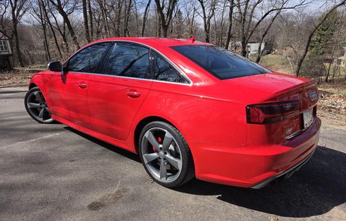 Red 2017 Audi S6 4.0T Prestige