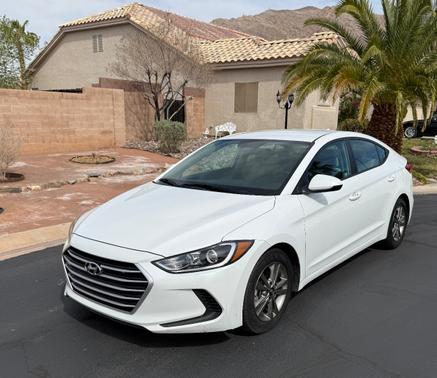 White 2017 Hyundai ELANTRA SE