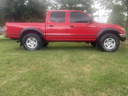 Red 2004 Toyota Tacoma Double Cab