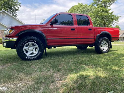 Red 2004 Toyota Tacoma Double Cab