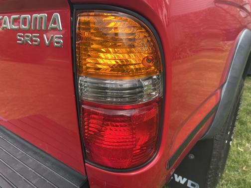 Red 2004 Toyota Tacoma Double Cab