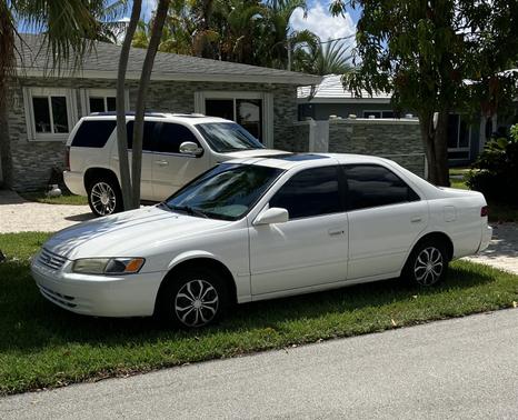 1999 Toyota Camry LE