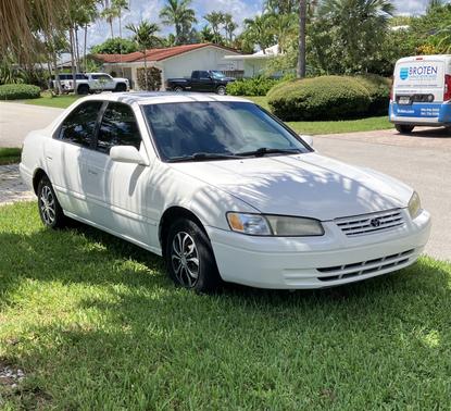 1999 Toyota Camry LE
