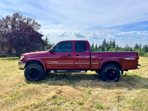 Red 2001 Toyota Tundra Limited Access Cab