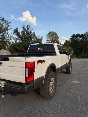 White 2022 Ford F-250 King Ranch