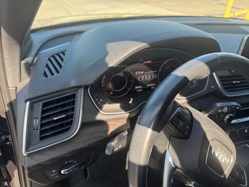 2020 Audi Q5 45 Premium