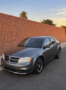 Gray 2013 Dodge Avenger SE