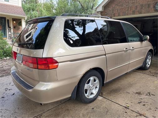 Gold 2001 Honda Odyssey EX