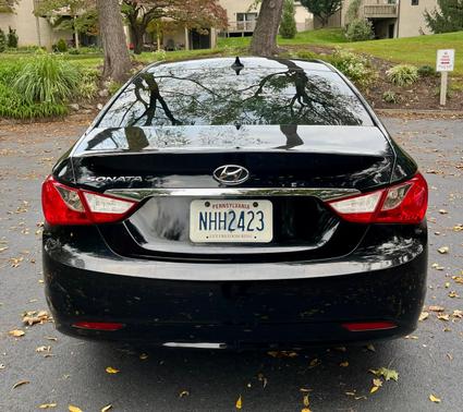 Black 2013 Hyundai SONATA GLS