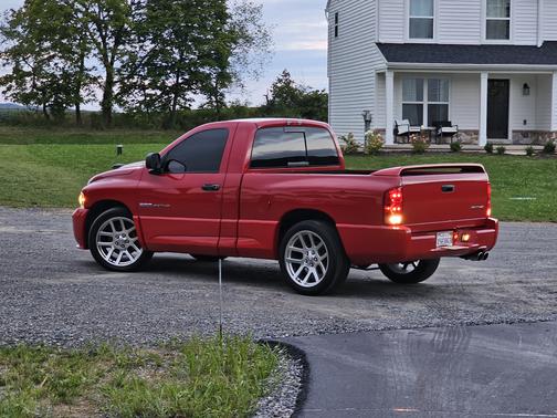 2004 Dodge Ram 1500 SRT-10