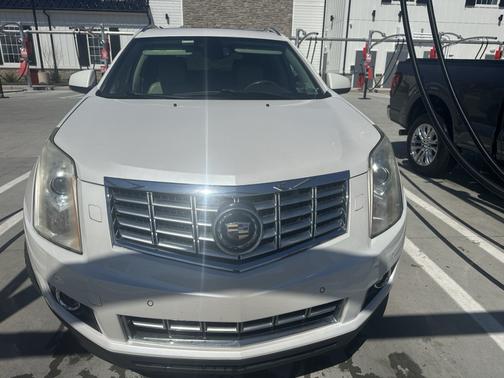 White 2014 Cadillac SRX Performance Collection