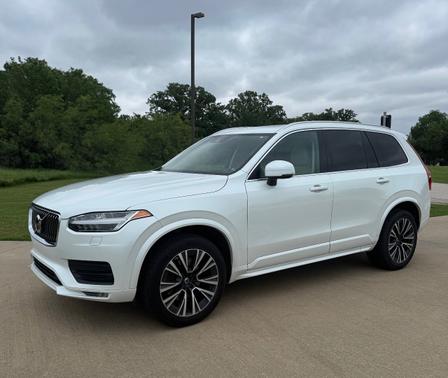 White 2020 Volvo XC90 T6 Momentum