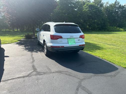 White 2013 Audi Q7 3.0T Premium Plus