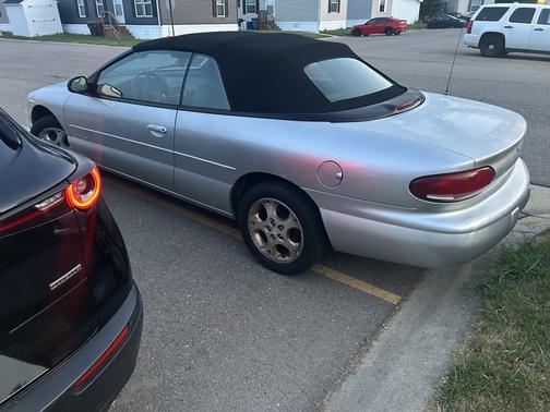 2000 Chrysler Sebring JXi