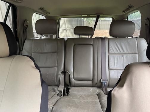 White 2002 Toyota Sequoia SR5