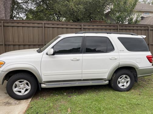 White 2002 Toyota Sequoia SR5