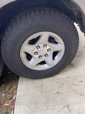 White 2002 Toyota Sequoia SR5