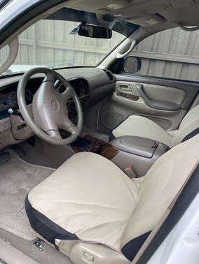 White 2002 Toyota Sequoia SR5