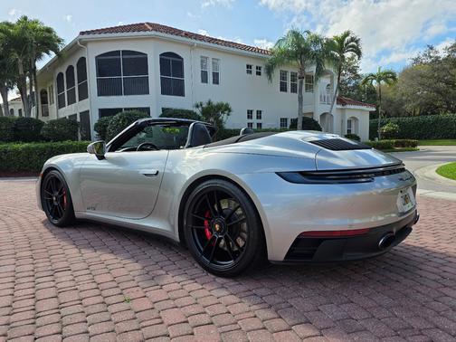 2022 Porsche 911 911 Carrera GTS Cabriolet