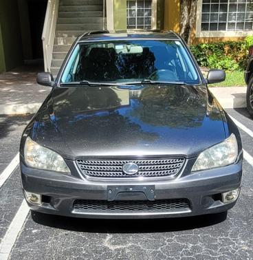 2002 Lexus IS 300 Base