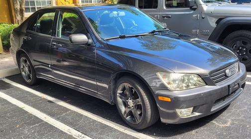 2002 Lexus IS 300 Base