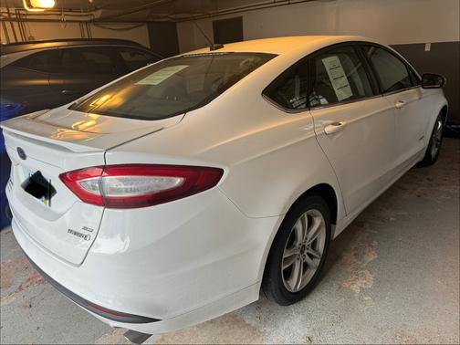 2015 Ford Fusion Hybrid SE