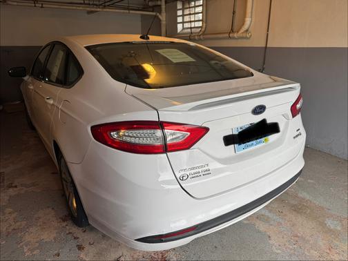 2015 Ford Fusion Hybrid SE
