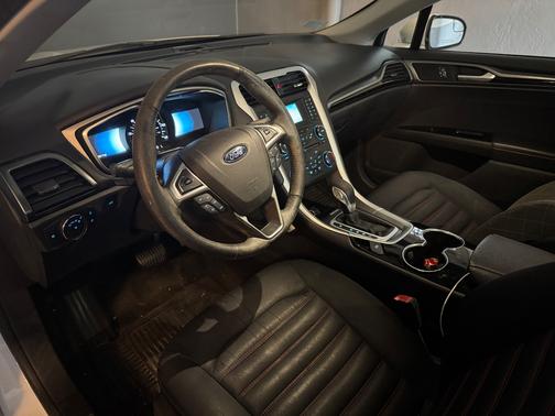 2015 Ford Fusion Hybrid SE