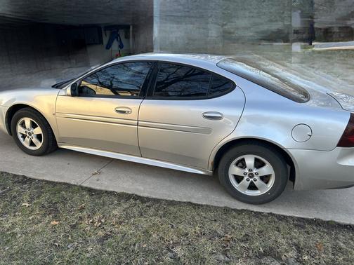 2006 Pontiac Grand Prix Base