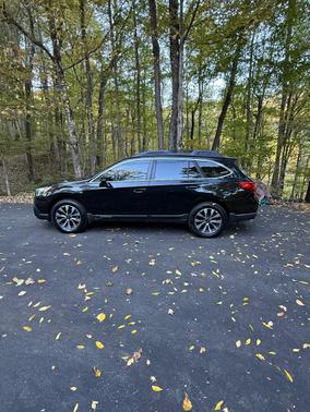 Black 2015 Subaru Outback 3.6R Limited