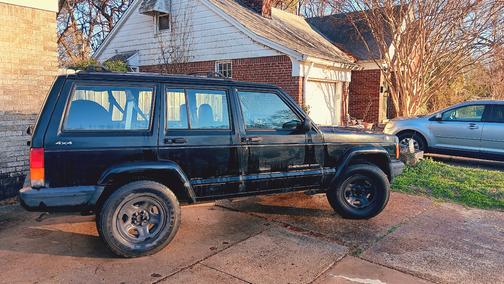 2000 Jeep Cherokee Sport 4WD