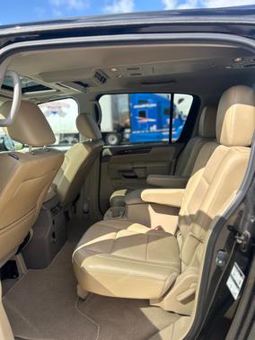 2012 Nissan Armada Platinum